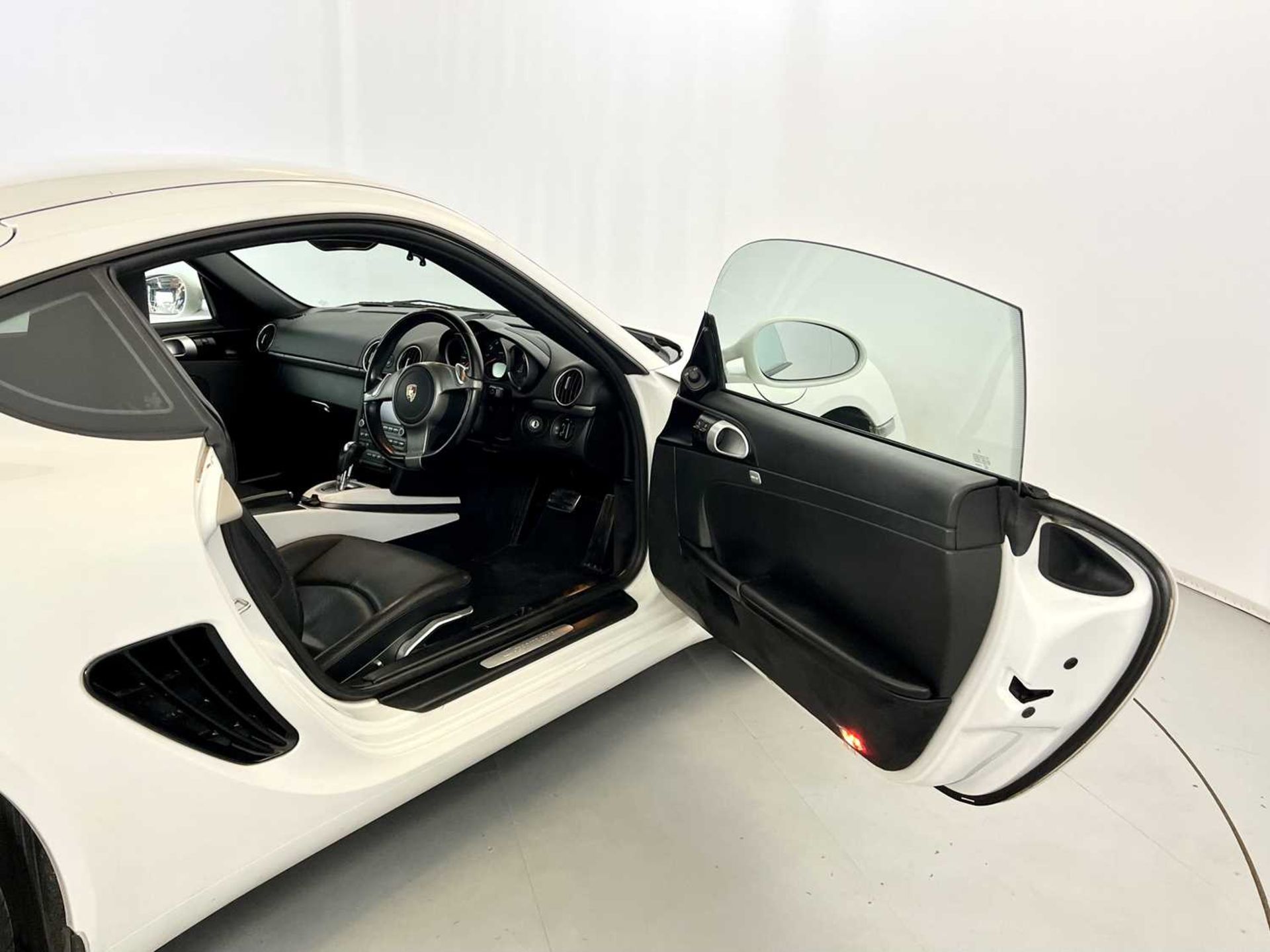 2009 Porsche Cayman - Image 17 of 28