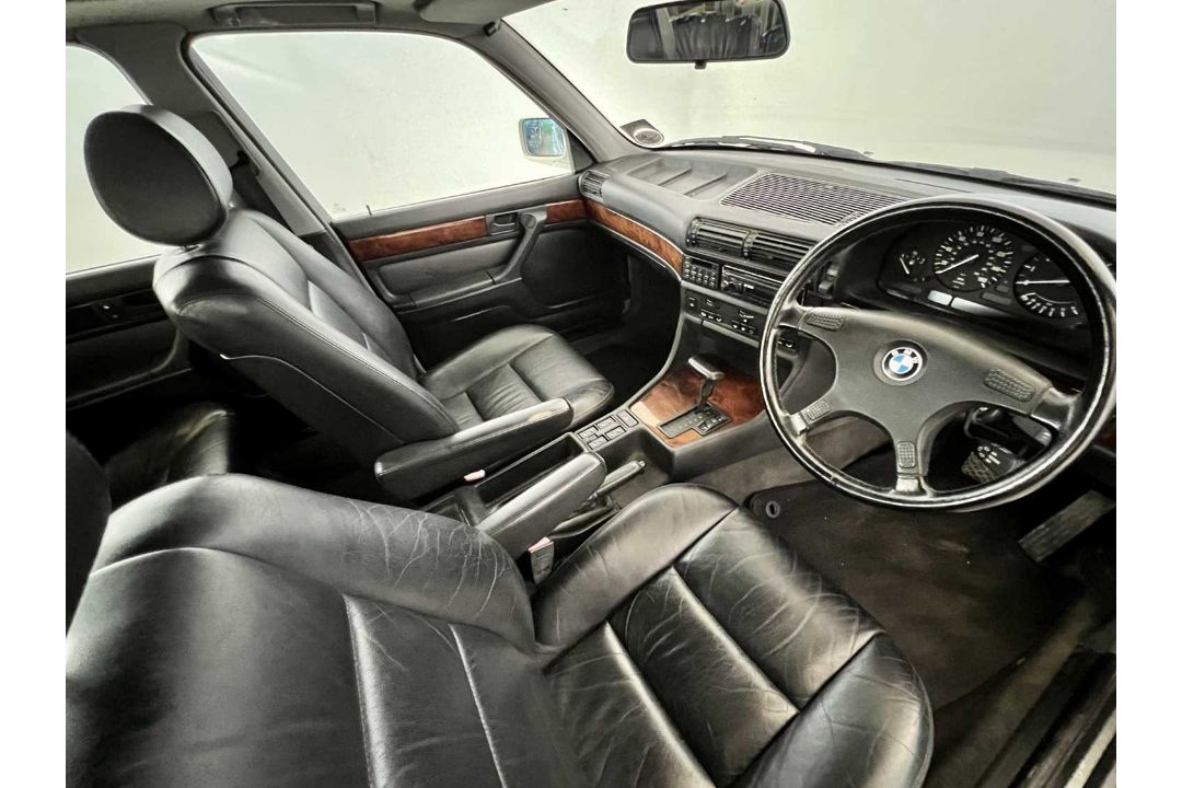 1992 BMW 735i - Image 19 of 34