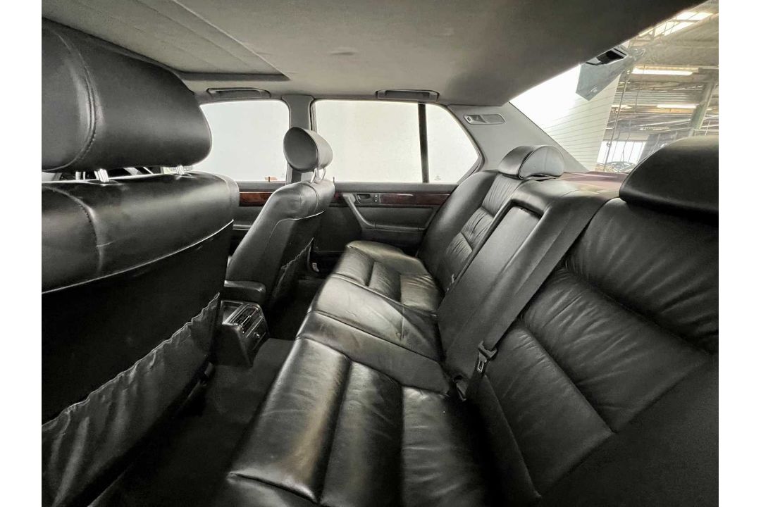 1992 BMW 735i - Image 24 of 34