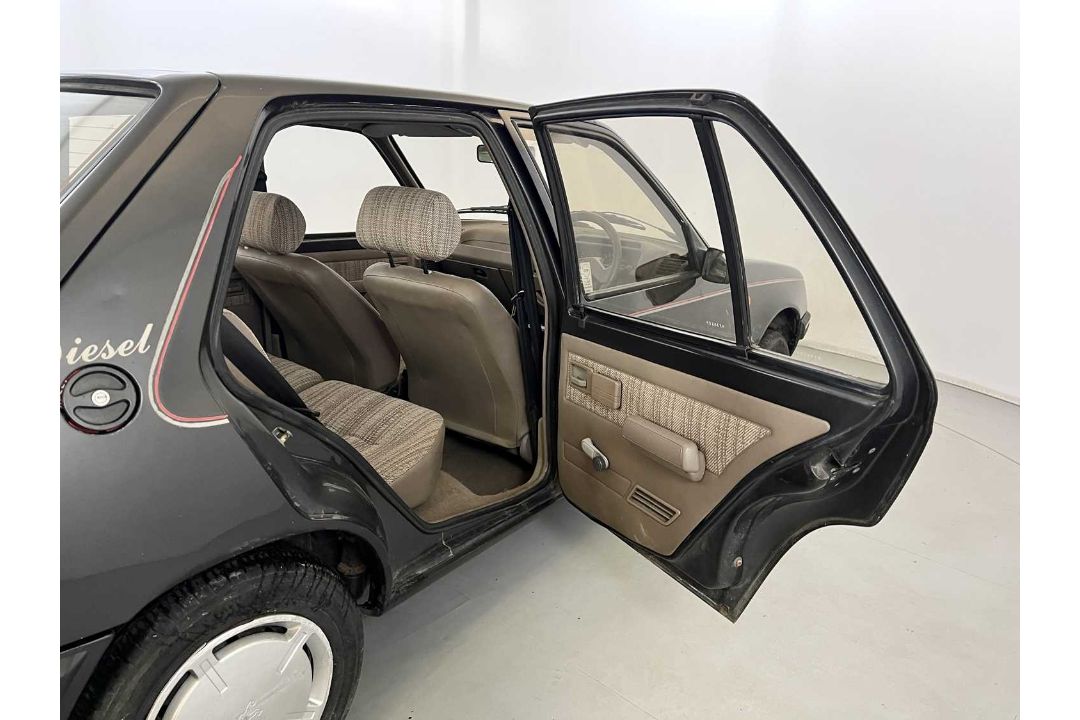 1990 Peugeot 205 GRD - Image 20 of 33