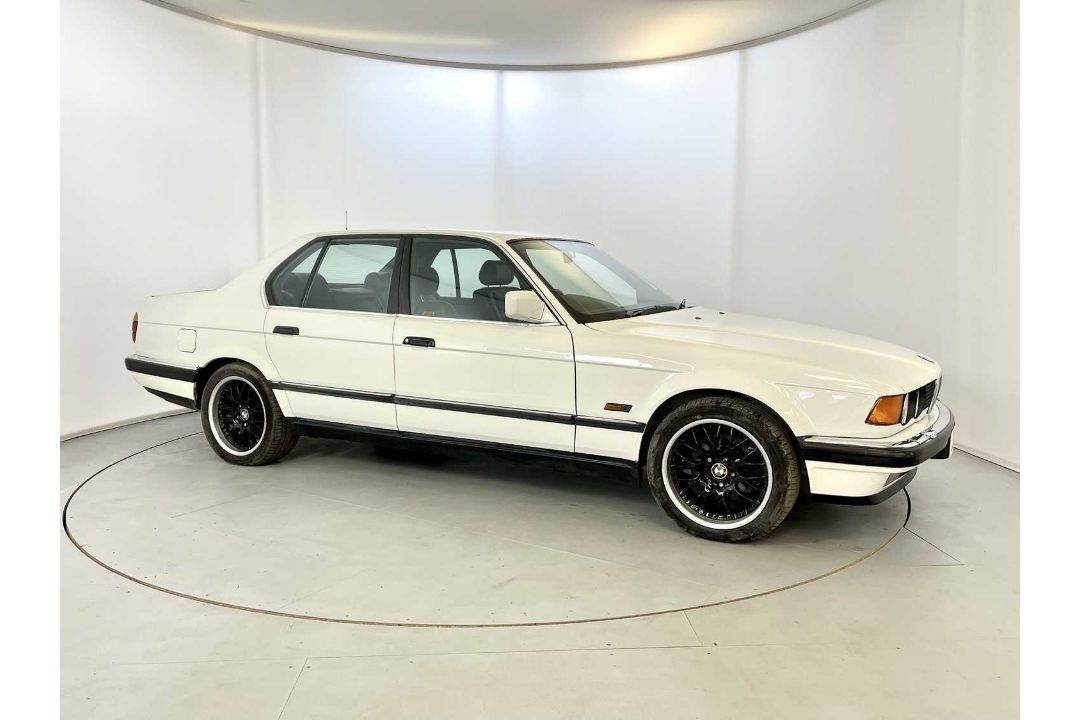 1992 BMW 735i - Image 11 of 34