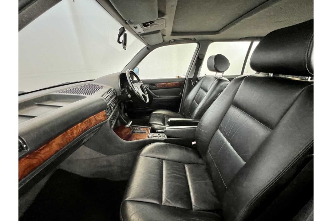 1992 BMW 735i - Image 27 of 34