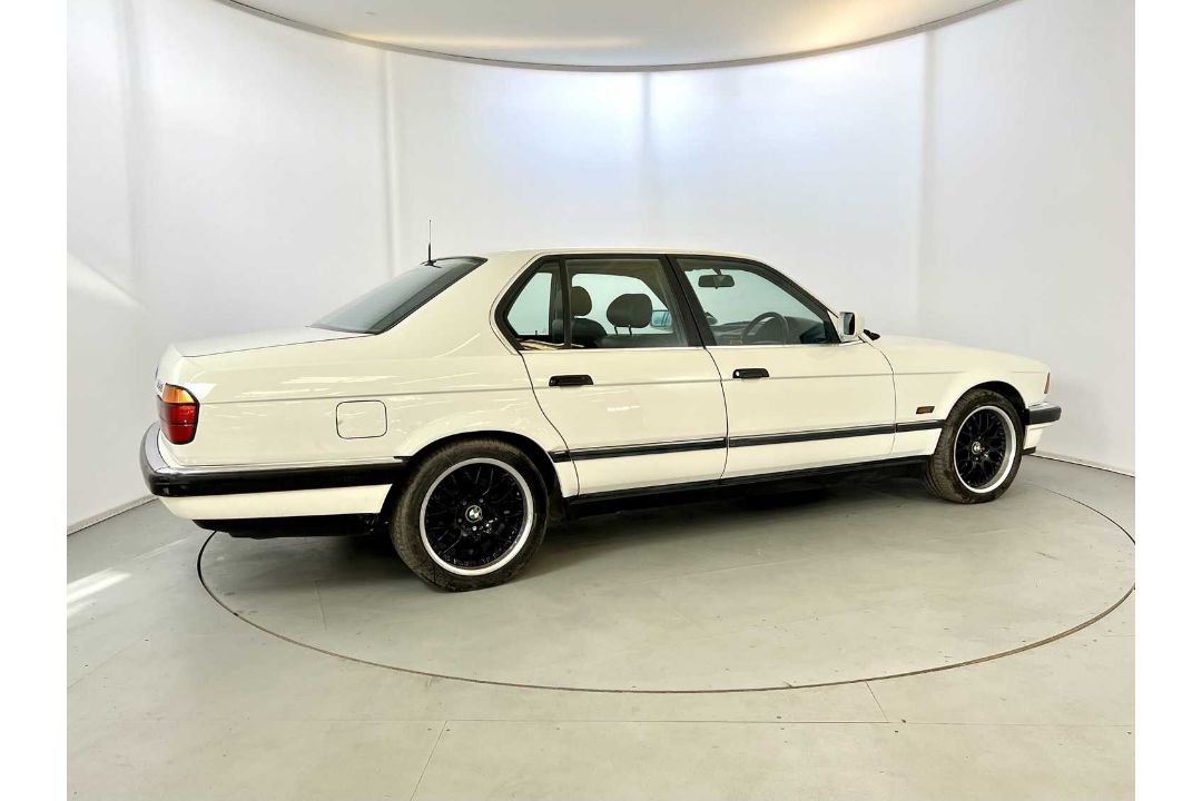 1992 BMW 735i - Image 10 of 34