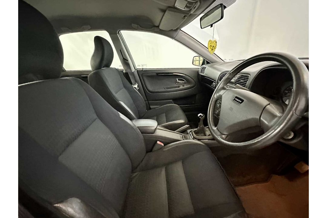 2002 Volvo S40 2.0 T Sport - Image 18 of 35