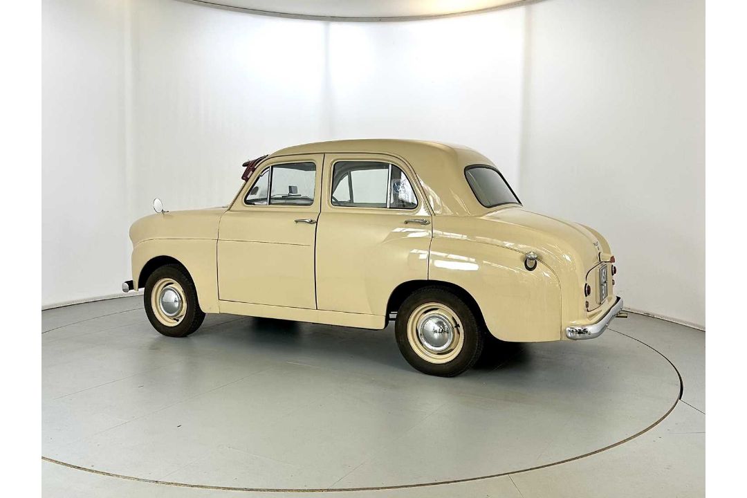 1957 Standard 8 - Image 6 of 30