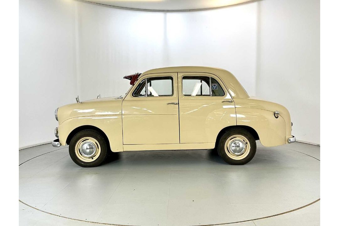 1957 Standard 8 - Image 5 of 30