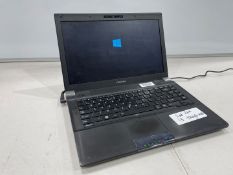 Toshiba i3 2GB Ram 320 GB HDD & Charger