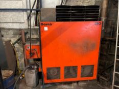 Davair 280 Oil Heater 1800 x 1670 x 590mm, Please Note: Thermostat Not Working, Temperature Can be