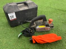 Challenge MP4992 Planer, 230v Complete With Carry Case, Please Note: There is NO VAT on the HAMMER