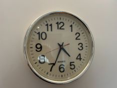 Quartz Wall Mounted Clock, 370mm Dia. Lot Location: Office Block - Shed 1.