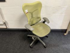 Herman Miller Mirrar 2 Mobile Office Armchair, RRP: £1,042.00 Inc. VAT