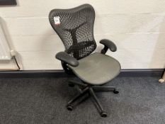 Herman Miller Mirrar 2 Mobile Office Armchair, RRP: £1,042.00 Inc. VAT