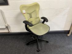 Herman Miller Mirrar 2 Mobile Office Armchair, RRP: £1,042.00 Inc. VAT