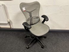 Herman Miller Mirrar 2 Mobile Office Armchair, RRP: £1,042.00 Inc. VAT
