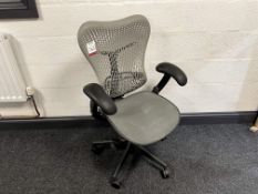 Herman Miller Mirrar 2 Mobile Office Armchair, RRP: £1,042.00 Inc. VAT
