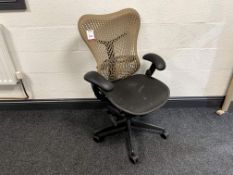Herman Miller Mirrar 2 Mobile Office Armchair, RRP: £1,042.00 Inc. VAT