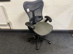 Herman Miller Mirrar 2 Mobile Office Armchair, RRP: £1,042.00 Inc. VAT