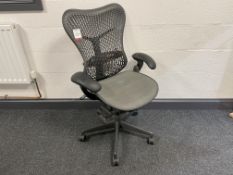 Herman Miller Mirrar 2 Mobile Office Armchair, RRP: £1,042.00 Inc. VAT