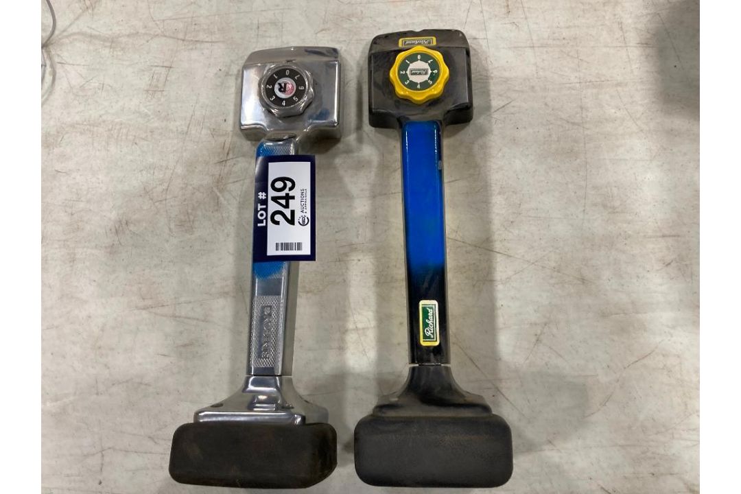 Lot of (2) Carpet Knee Kickers - Image 2 of 4