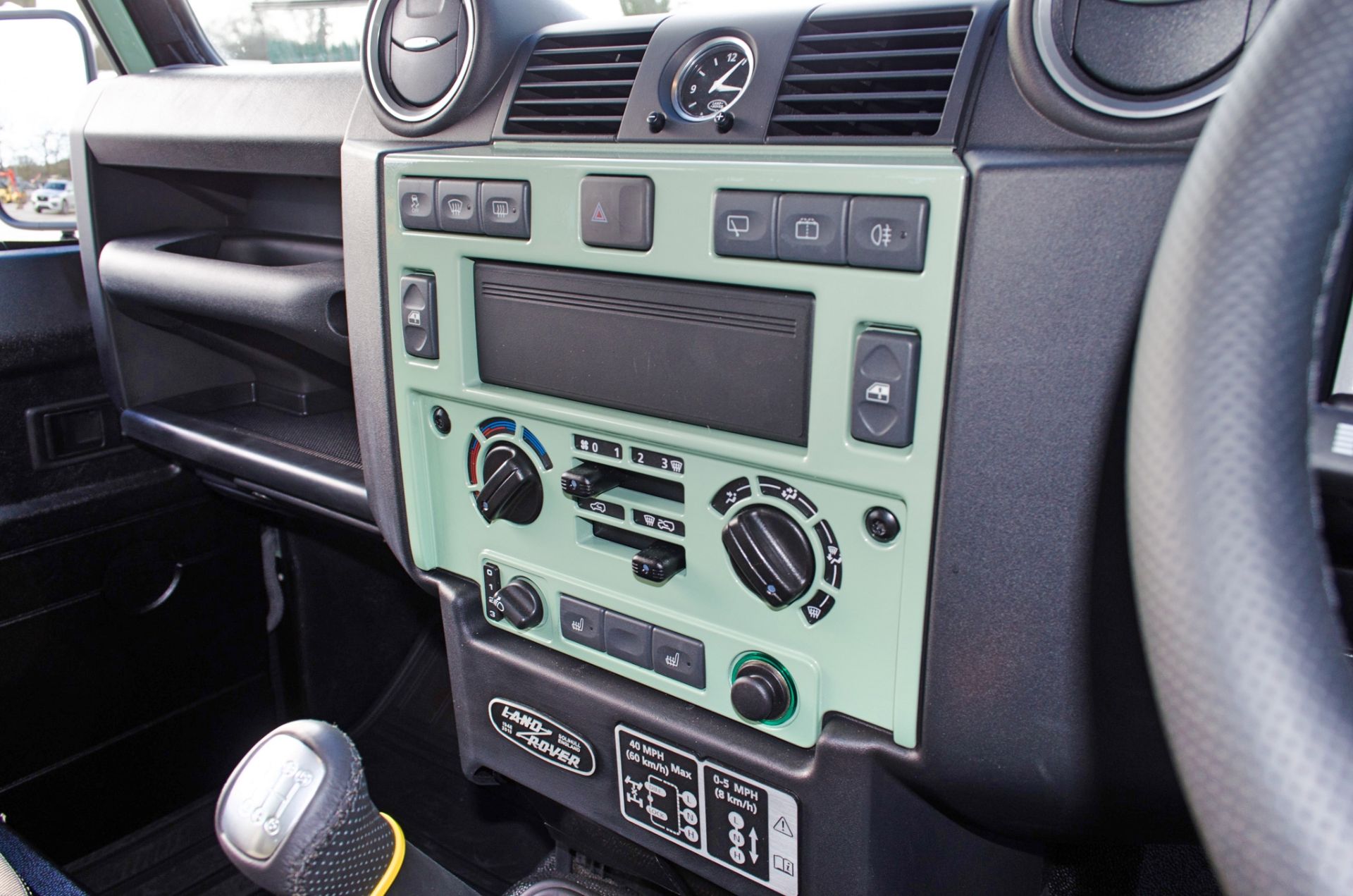 2015 Land Rover Defender 110 Heritage 2.2 TDCI 7 seat station wagon - Image 63 of 84