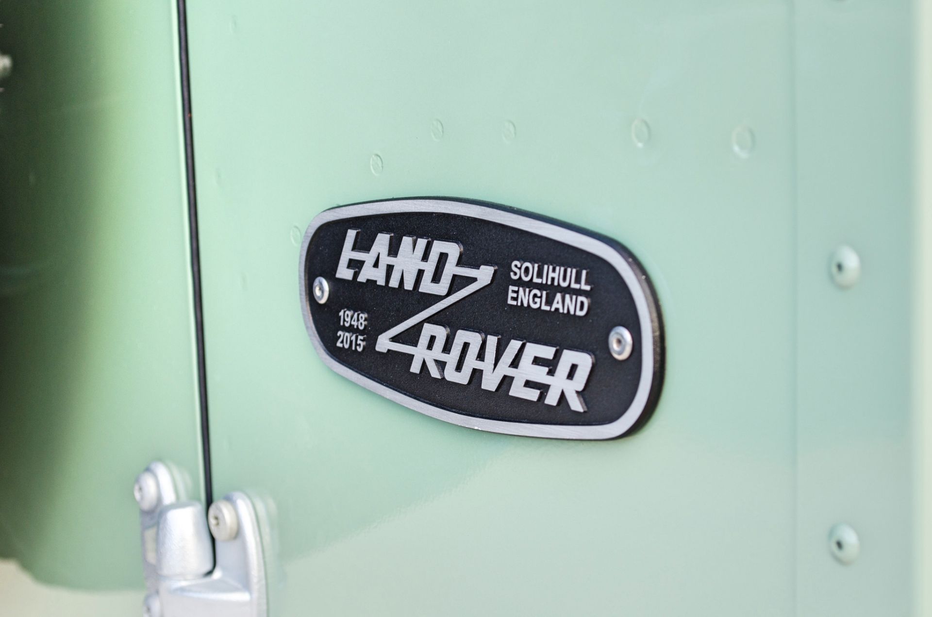 2015 Land Rover Defender 110 Heritage 2.2 TDCI 7 seat station wagon - Image 35 of 84