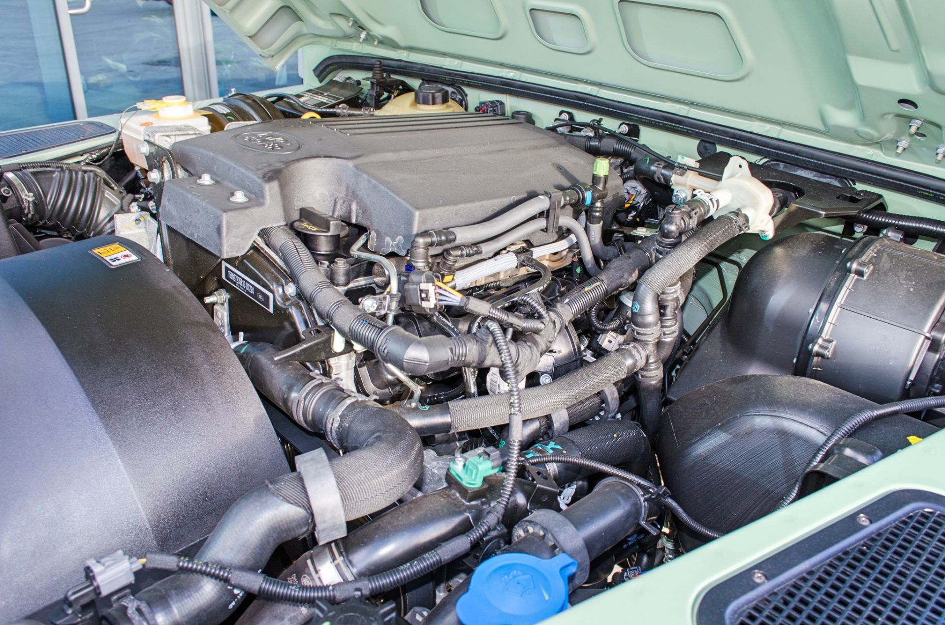 2015 Land Rover Defender 110 Heritage 2.2 TDCI 7 seat station wagon - Image 76 of 84