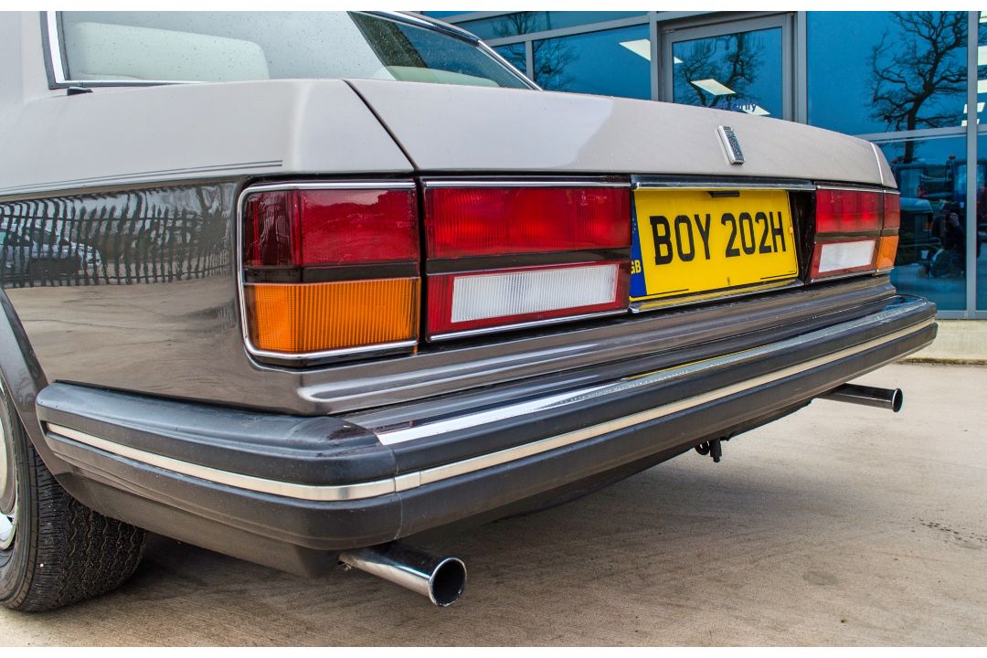 1985 Rolls Royce Silver Spirit 6750 cc 4 door saloon - Image 24 of 73