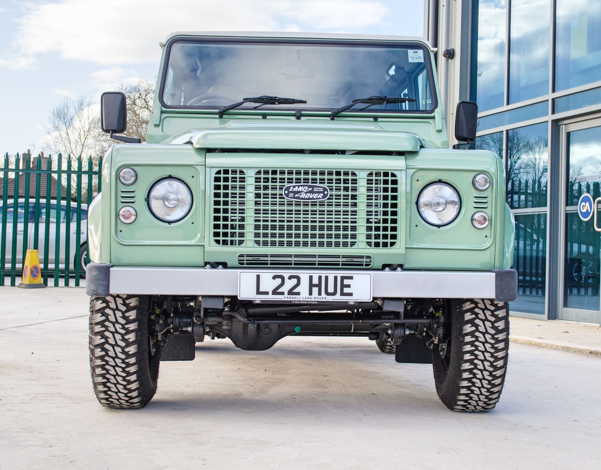 2015 Land Rover Defender 110 Heritage 2.2 TDCI 7 seat station wagon - Image 9 of 84