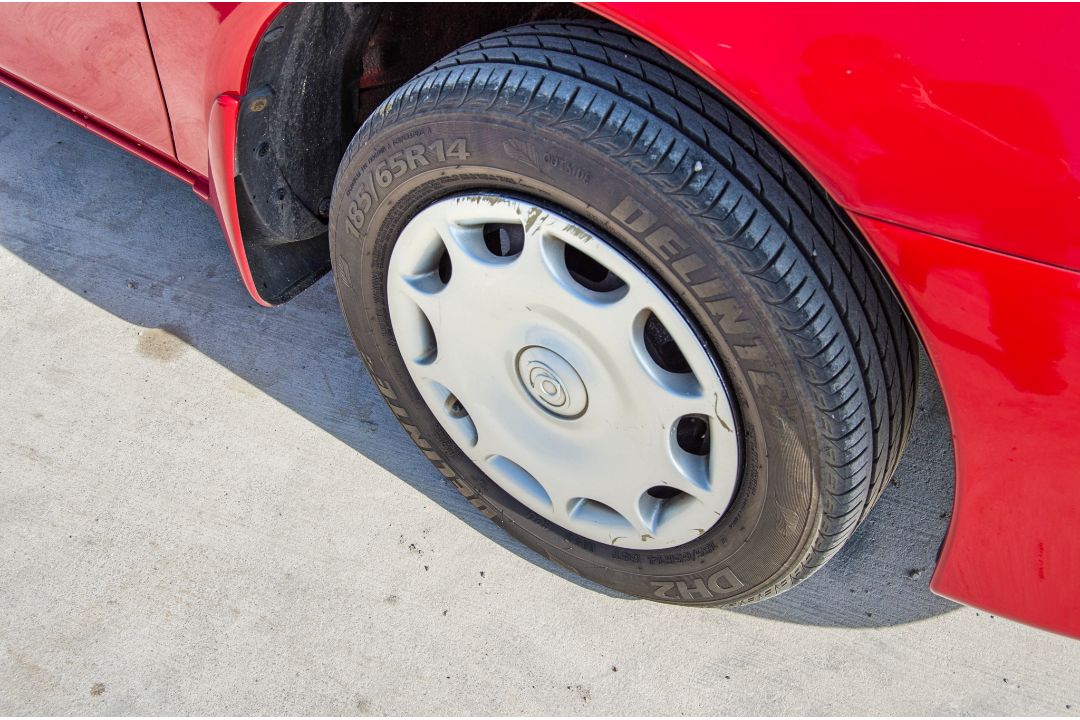 1996 Mazda 323F 1.5 GXi 16v 5 door hatchback - Image 25 of 53