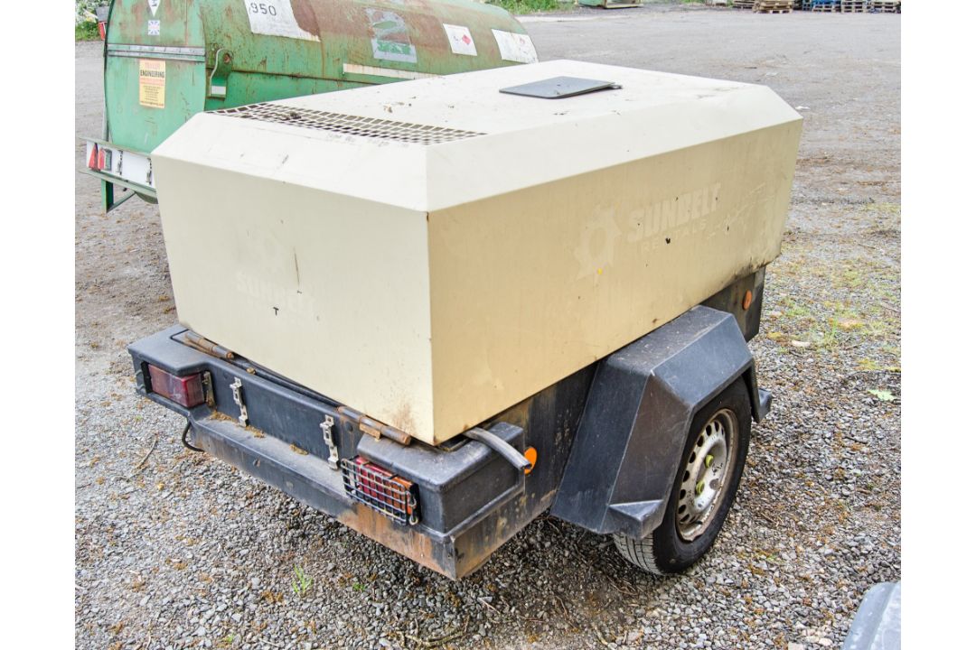 Doosan 726E diesel driven mobile air compressor / generator Year: 2015 S/N: 108617 Recorded hours: - Image 2 of 7