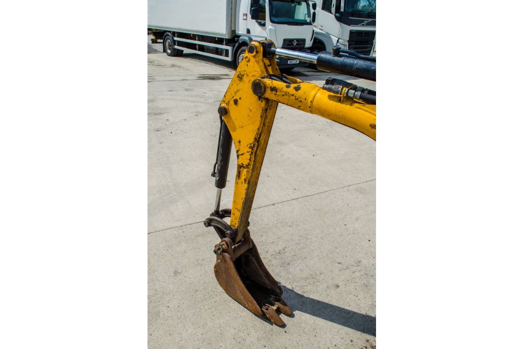 JCB 8008 CTS 0.8 tonne rubber tracked micro excavator Year: 2013 S/N: 00764635 Recorded Hours: - Image 12 of 17