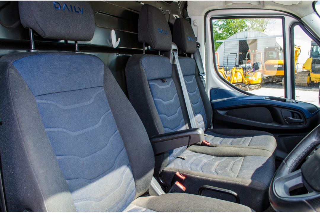 Iveco Daily 35S14V LWB High Roof Euro 6 Automatic panel van Registration Number: FN68 ESF Date of - Image 27 of 31