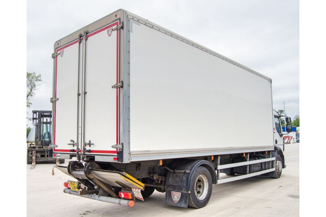 Renault D 7698cc 247HP 18 tonne 4x2 box lorry Registration Number: BG17 LDF Date of Registration: - Image 3 of 21