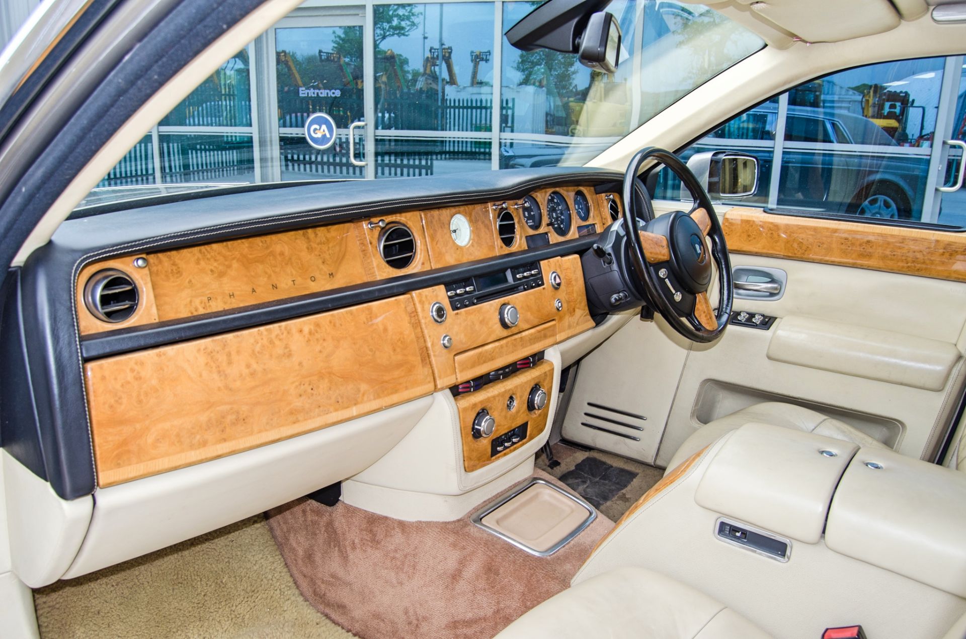 Rolls Royce Phantom 6749cc V12 Auto 4 door saloon car Registration Number: RX05 BPF Date of - Image 34 of 53
