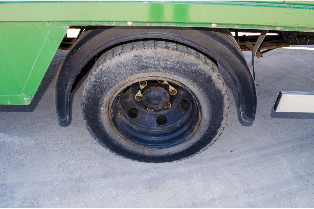 Iveco Ford 7.5 tonne 6.0 removal vehicle Registration Number: V943 EVM Date of Registration: 23/12/ - Image 19 of 29