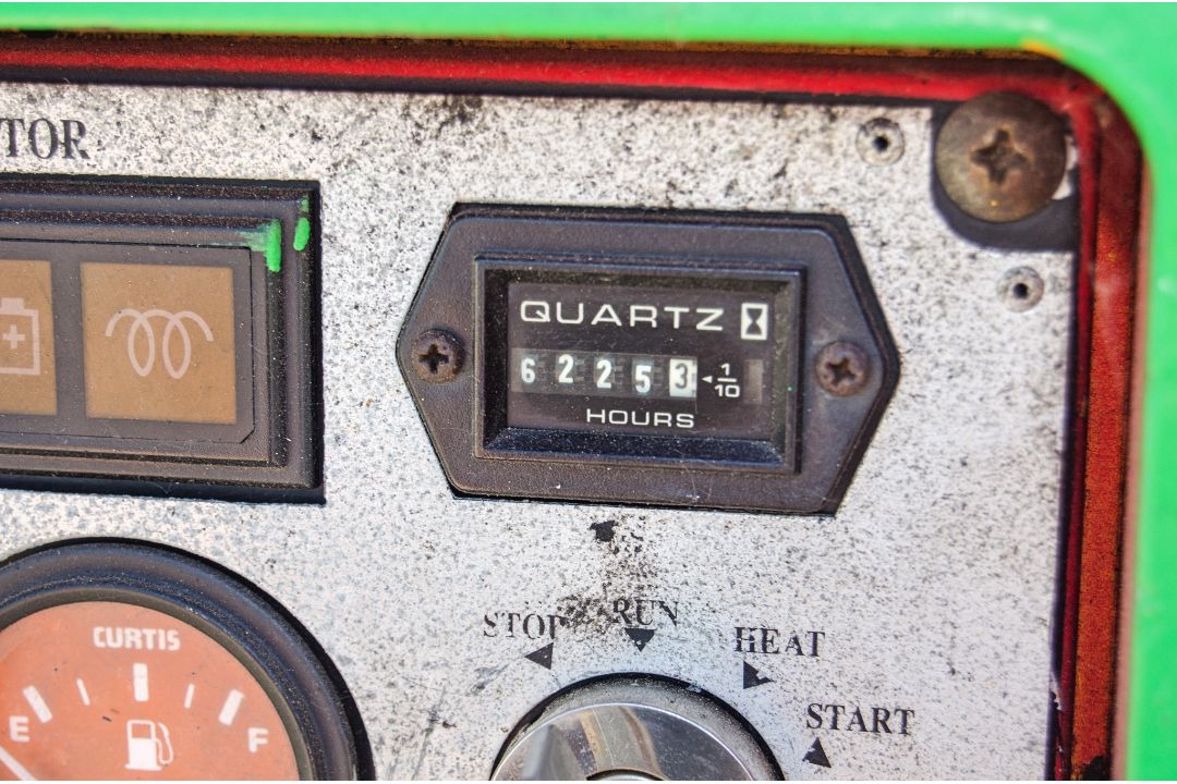 Arc Gen Weldmaker 300 AVC diesel driven fast tow welder/generator Recorded Hours: 6225 0095 - Image 5 of 5