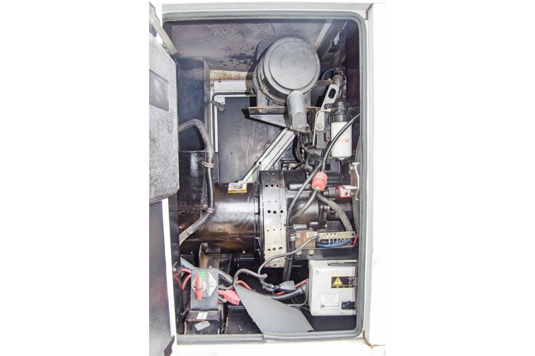SDMO R66 60 kva diesel driven trailer mounted mobile generator Recorded hours: 12210 A604026, - Image 6 of 8