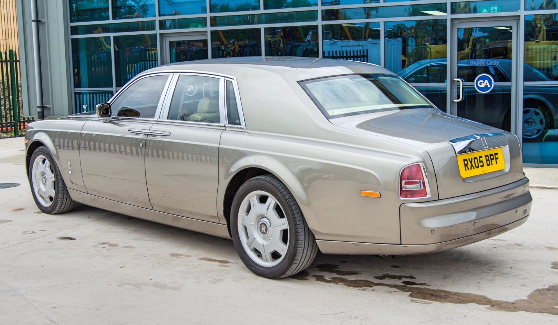 Rolls Royce Phantom 6749cc V12 Auto 4 door saloon car Registration Number: RX05 BPF Date of - Image 8 of 53