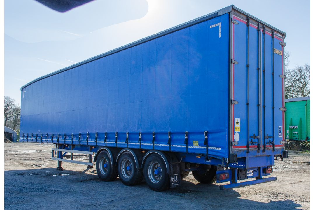 Lawrence David 13.7 metre tri-axle curtain sided trailer Year of Manufacture: 2015 Ident Mark: - Image 4 of 16