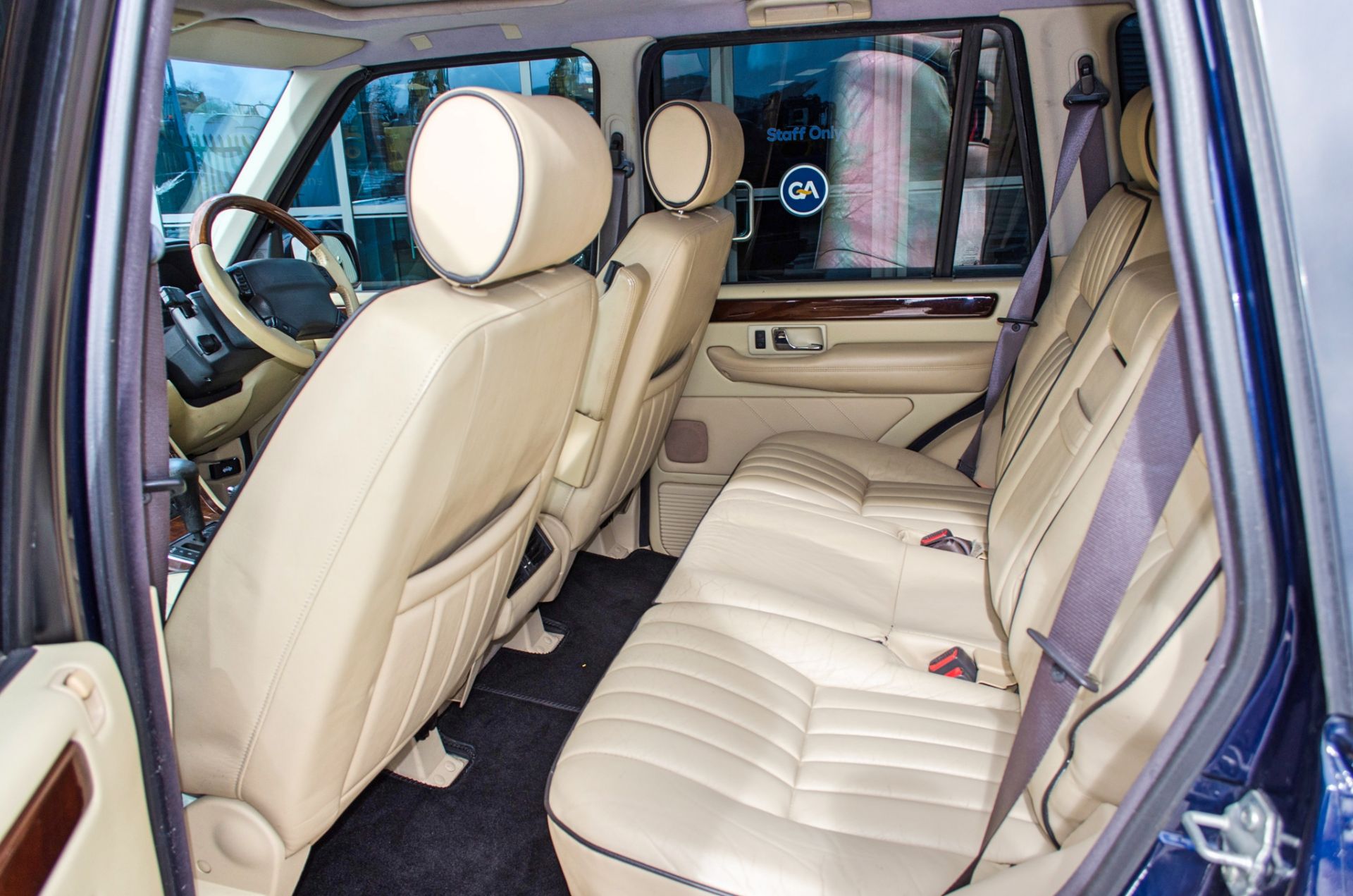 2001 Range Rover Vogue 4.6 litre V8 Auto 4 door SUV estate Registration: Y498 HNP Chassis: - Image 43 of 65
