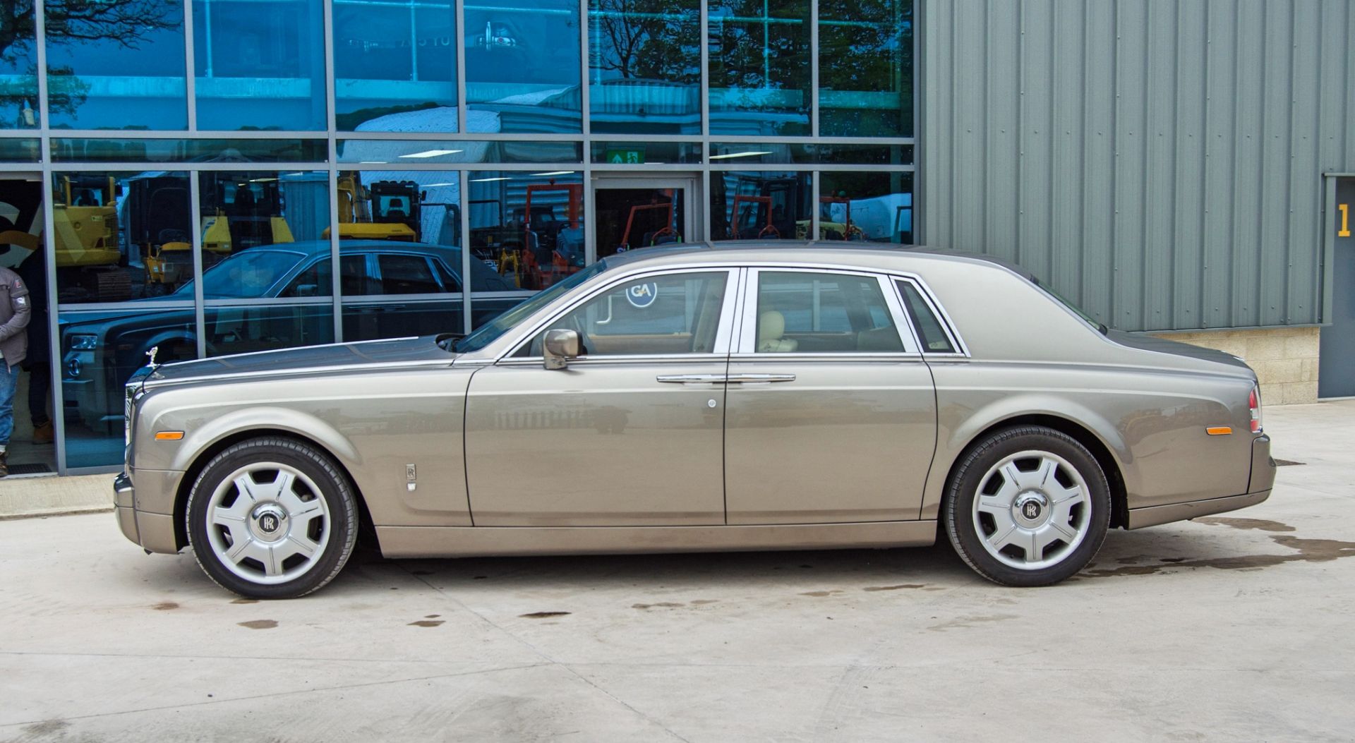 Rolls Royce Phantom 6749cc V12 Auto 4 door saloon car Registration Number: RX05 BPF Date of - Image 16 of 53