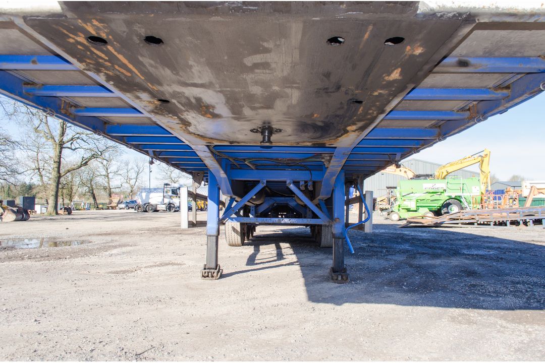 Lawrence David 13.7 metre tri-axle curtain sided trailer Year of Manufacture: 2015 Ident Mark: - Image 10 of 15