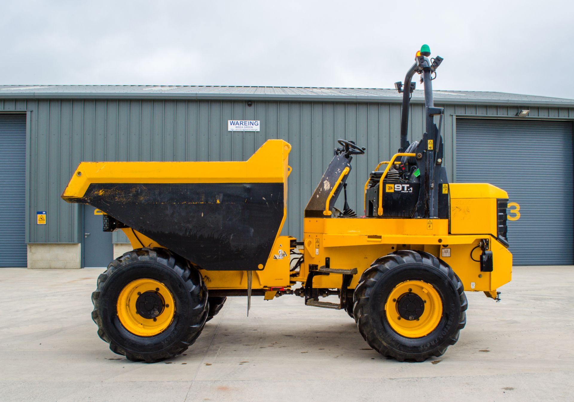 JCB 9FT 9 tonne straight skip dumper Year: 2018 S/N: J2780304 Recorded Hours: 1286 c/w camera system - Image 7 of 19