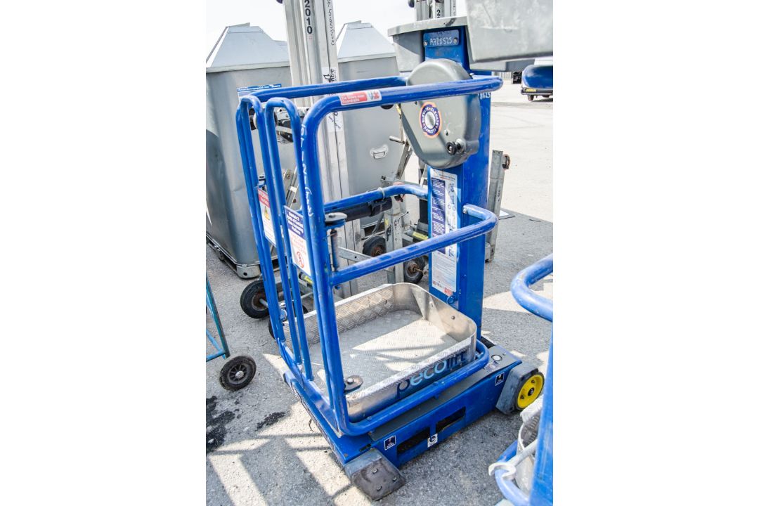 Power Tower Peco Lift manual vertical mast access platform A728525 - Image 1 of 3