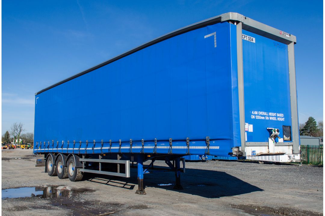 Lawrence David 13.7 metre tri-axle curtain sided trailer Year of Manufacture: 2015 Ident Mark: - Image 2 of 16