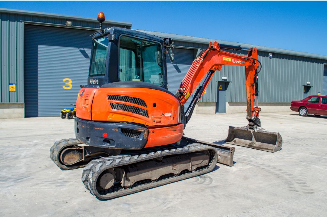 Kubota U48-4 4.8 tonne rubber tracked midi excavator Year: 2011 S/N: 50769 Recorded Hours: 4889 - Image 3 of 20