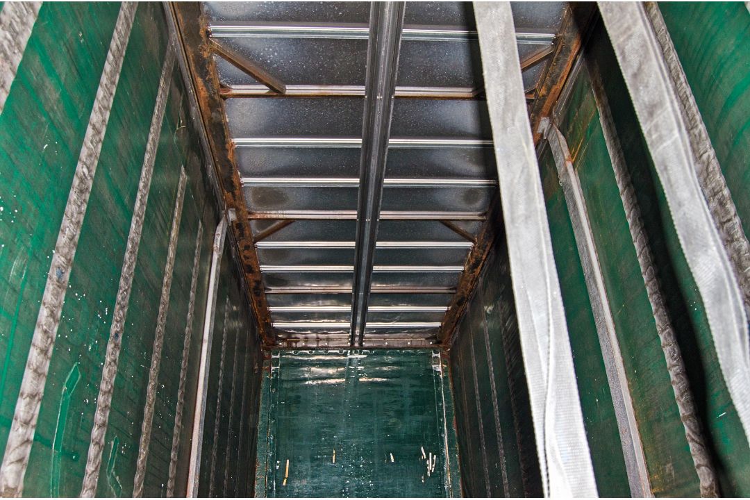 SDC Trailers 8 metre tri-axle curtain sided trailer Year: 2010 Ident: C298661 MOT: Expired - Image 10 of 11