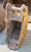 6 inch digging bucket