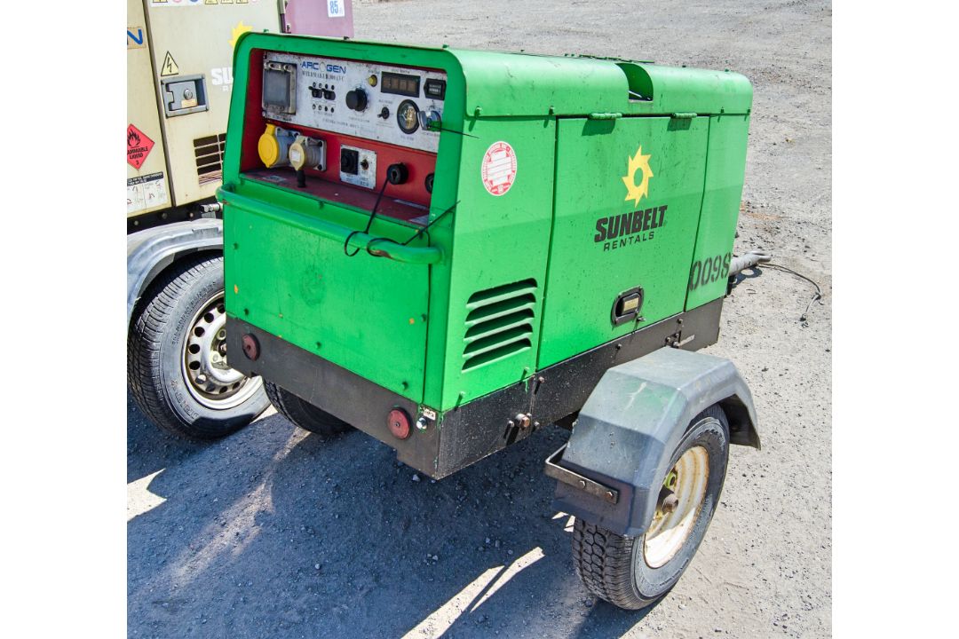Arc Gen Weldmaker 300 AVC diesel driven fast tow welder/generator Recorded Hours: 6225 0095 - Image 2 of 5