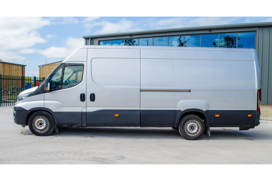 Iveco Daily 35S14V LWB High Roof Euro 6 Automatic panel van Registration Number: FN68 ESF Date of - Image 8 of 31